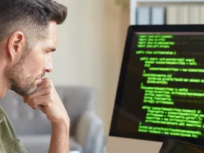 Should a Software Engineer Become a Specialist or a Generalist?